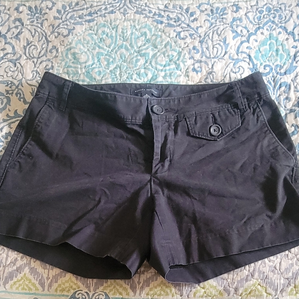 Banana Republic Black Shorts Size 8